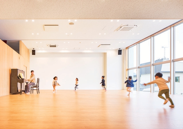 Second-floor game room