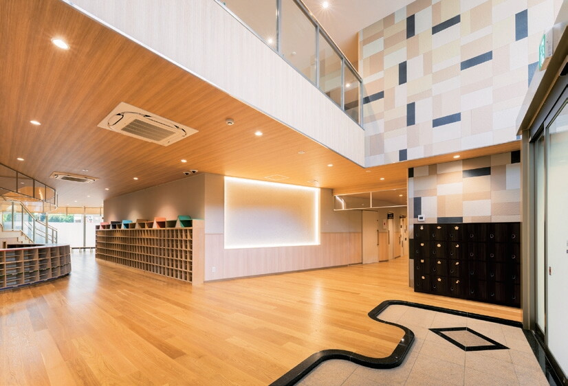 Shoe cabinet